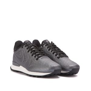 Meet your Posher, Carm